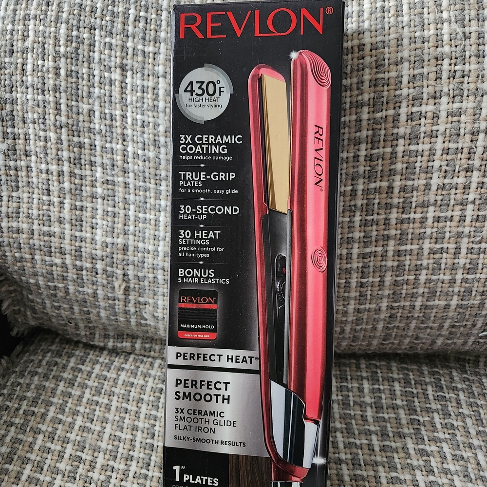 Revlon Perfect Heat Red Hair Straightener - Picture 6 of 6